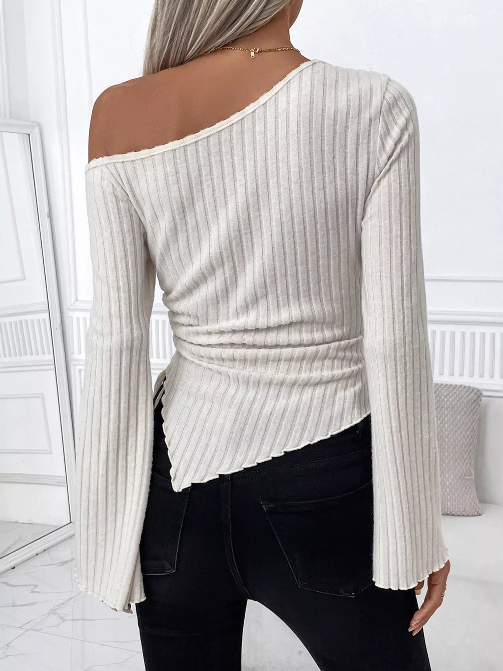 Sarah Express Women's Ribbed One Shoulder Asymmetrical Hem T-Shirt