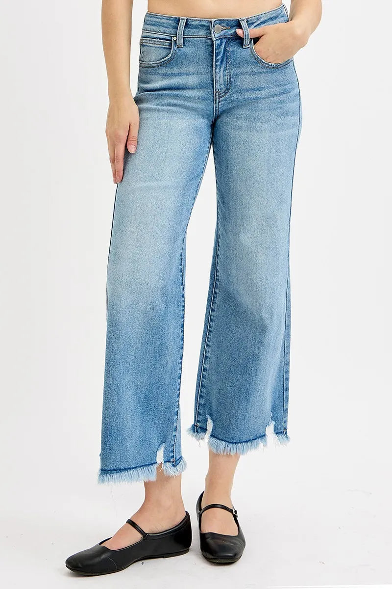 Sarah Express Women’s Plus Size Mid Rise Cropped Wide Leg Jeans with Raw Hem