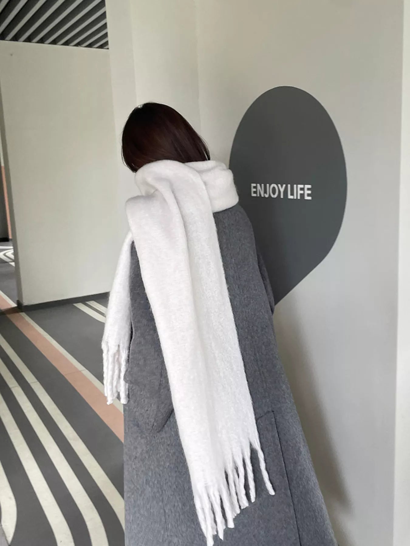 Sarah Express Women's Solid Color Fringe Scarf