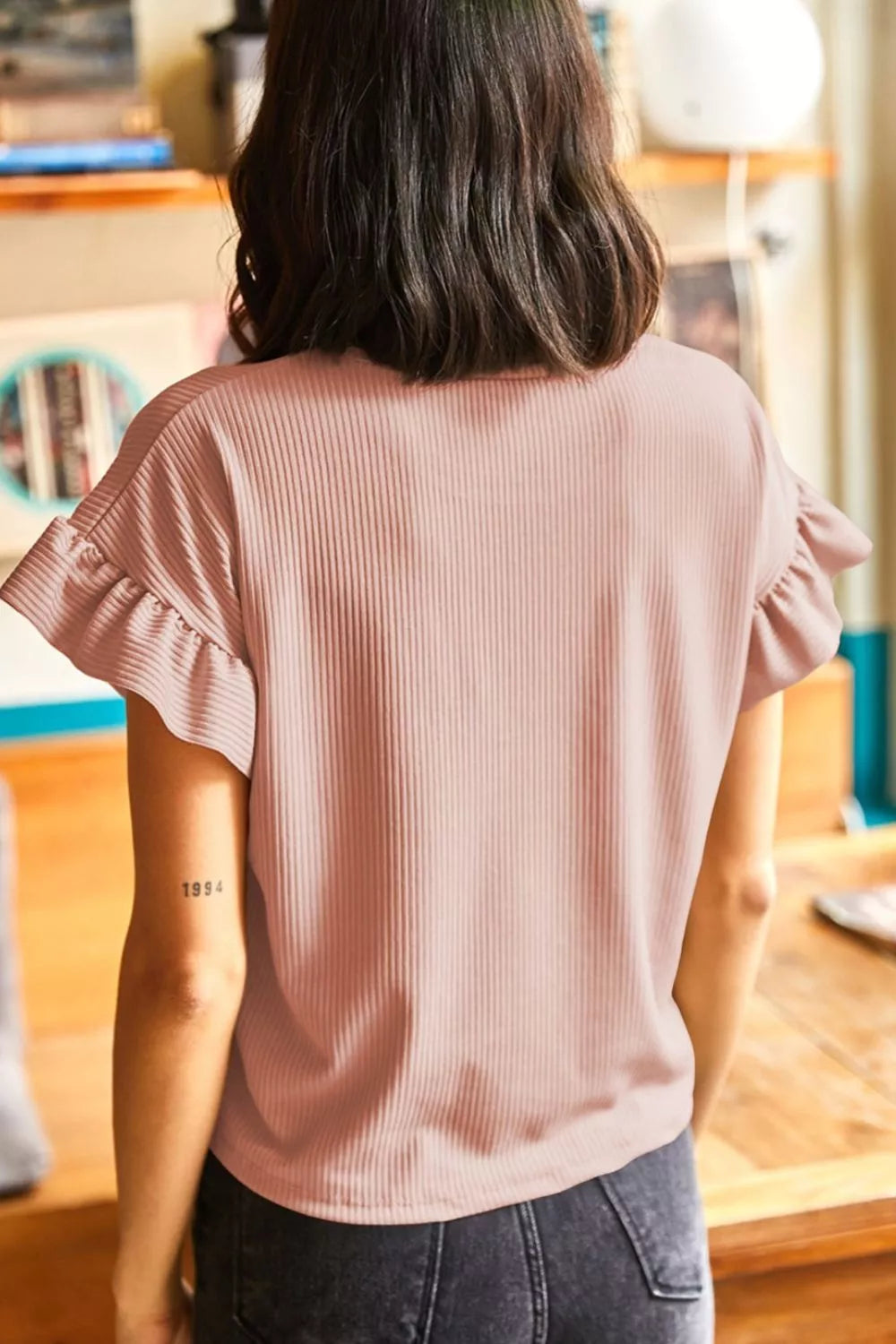 Sarah Express Women's Solid Color Ribbed Ruffled Short Sleeve T-Shirt