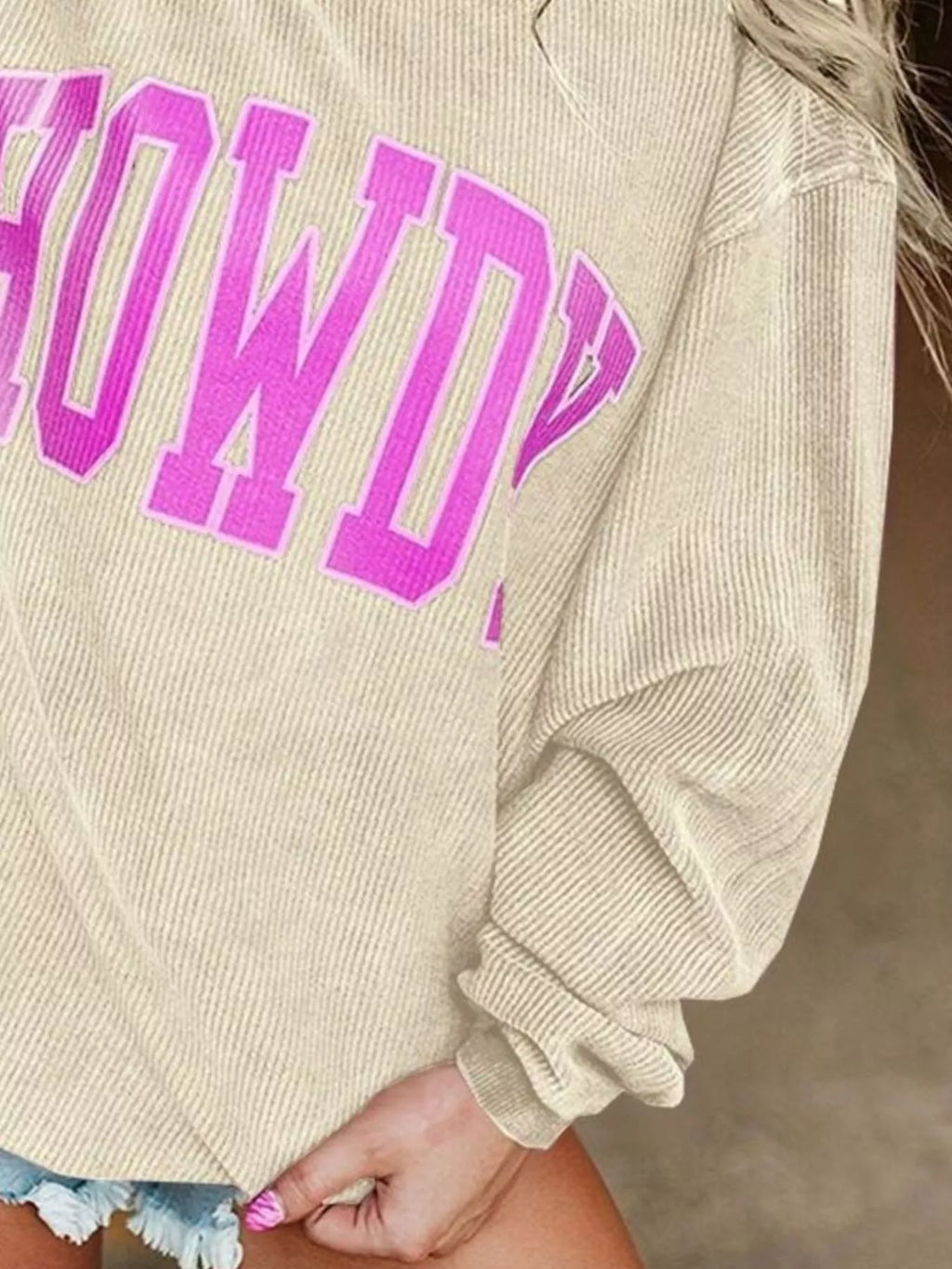 Sarah Express Women's Howdy Oversized Sweatshirt with Pockets - Round Neck Pullover