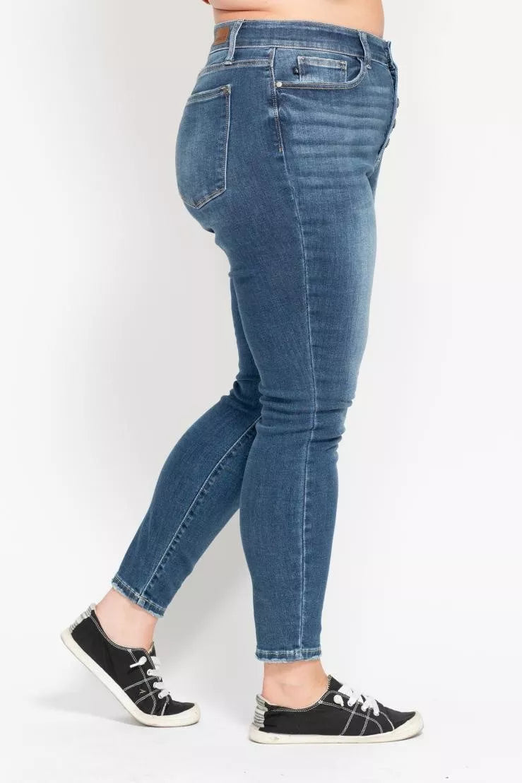 Sarah Express Women’s Plus Size High Rise Button Fly Skinny Jeans
