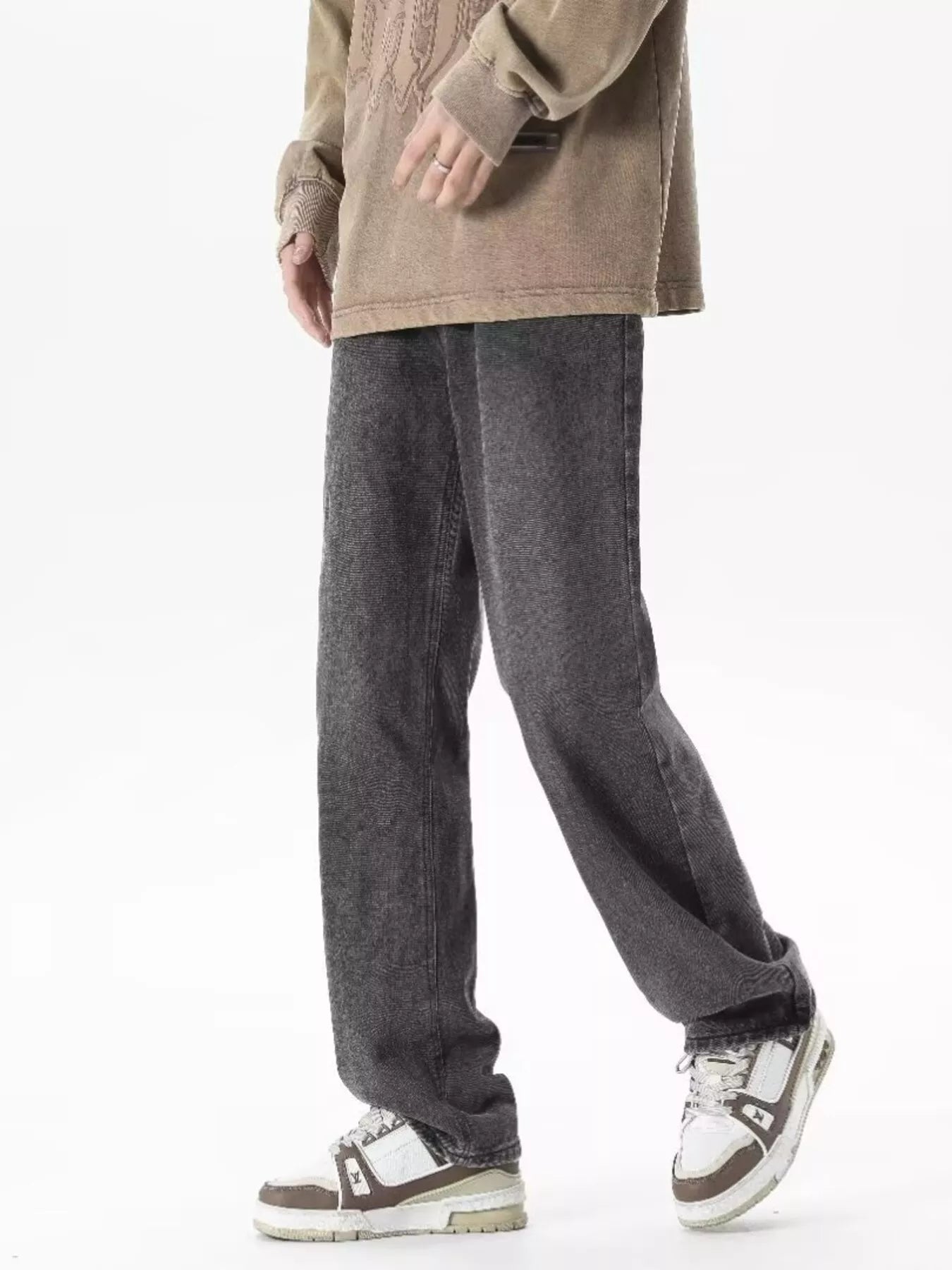 Sarah Express Women's Vintage Wash Loose Fit Jeans Plus Size