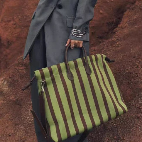 Sarah Express Large Capacity Women's Tote Bag – Cowhide Leather Handheld & Crossbody