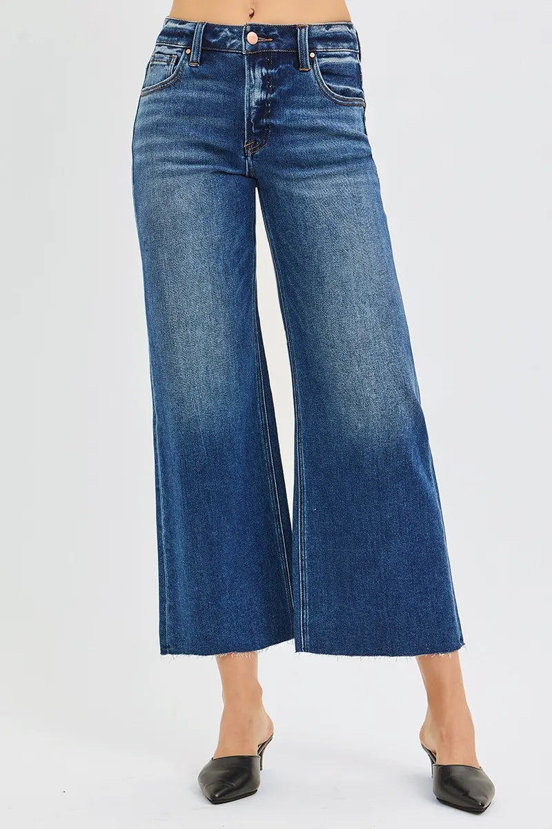 Sarah Express Women’s Plus Size Mid Rise Cropped Wide Leg Jeans with Raw Cut Hem
