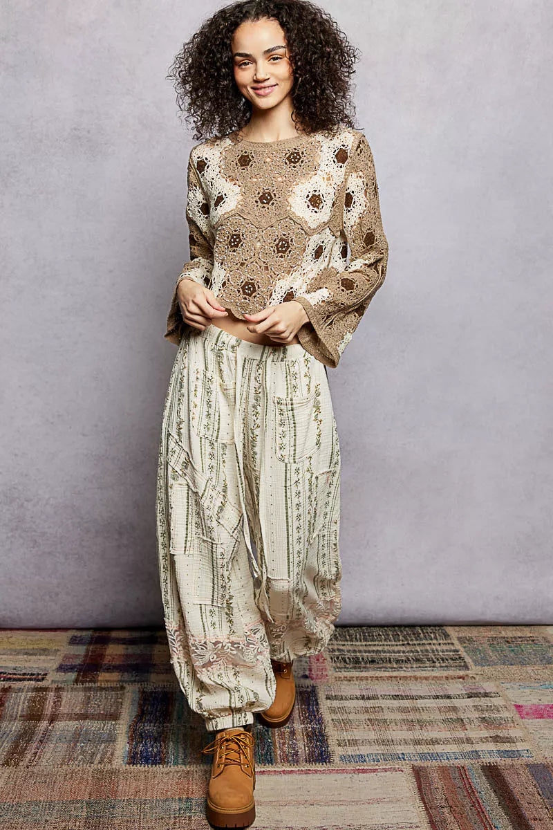 Sarah Express Women's Floral Weave Pattern Crochet Cropped Top with Beads Detail