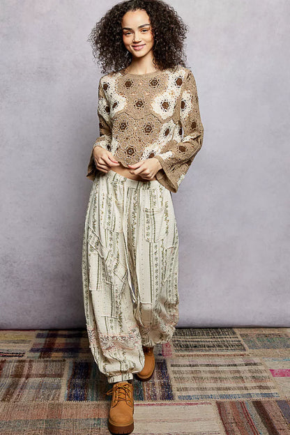 Sarah Express Women's Floral Weave Pattern Crochet Cropped Top with Beads Detail