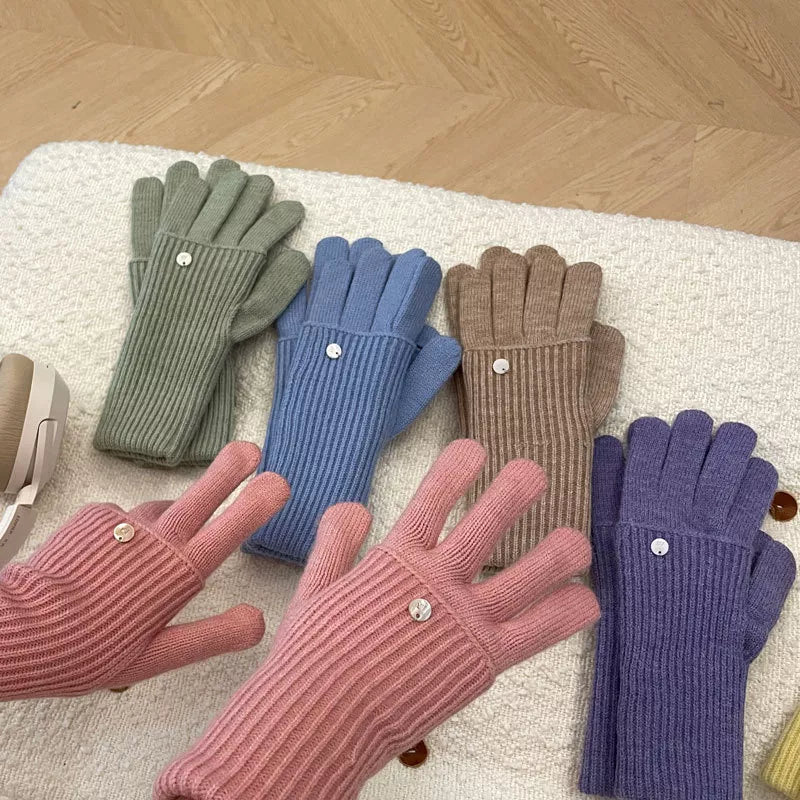 Sarah Express Women's Ribbed Knit Touchscreen Gloves