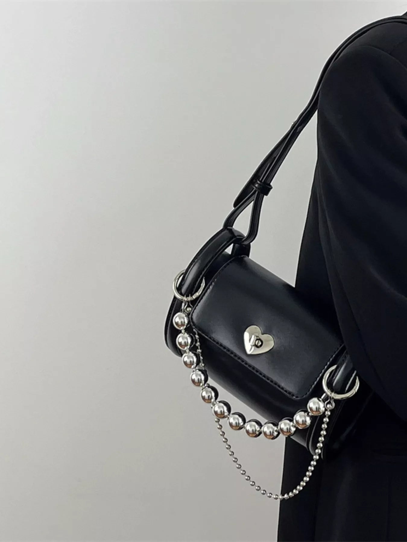 Sarah Express Women's Heart Headed Chain Decor Shoulder Bag