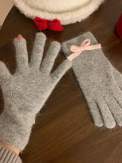 Sarah Express Women's Bow-Accent Knit Gloves - Cozy Winter Accessory