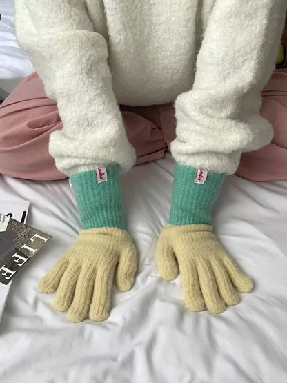 Sarah Express Women's Cozy Knit Gloves with Ribbed Cuff