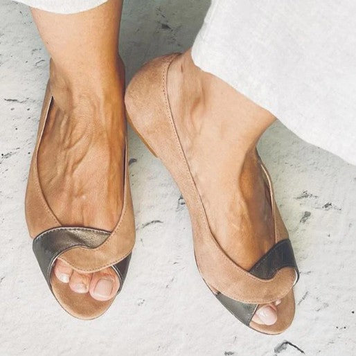 Sarah Express Women's Summer Flat Sandals - Fishmouth Buckle Strap Colorblock Casual Shoes Apricot Black